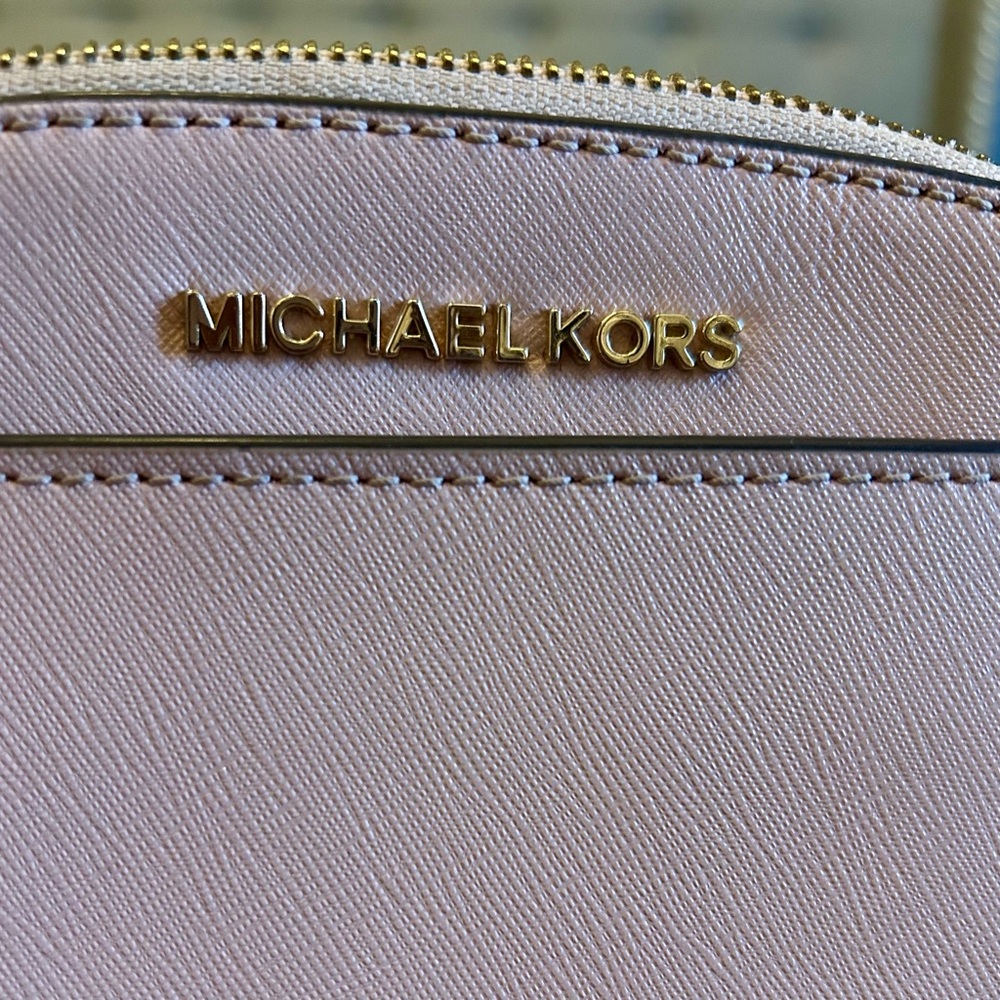 Michael Kors Blush Pink Crossbody Bag - Picture 3 of 5